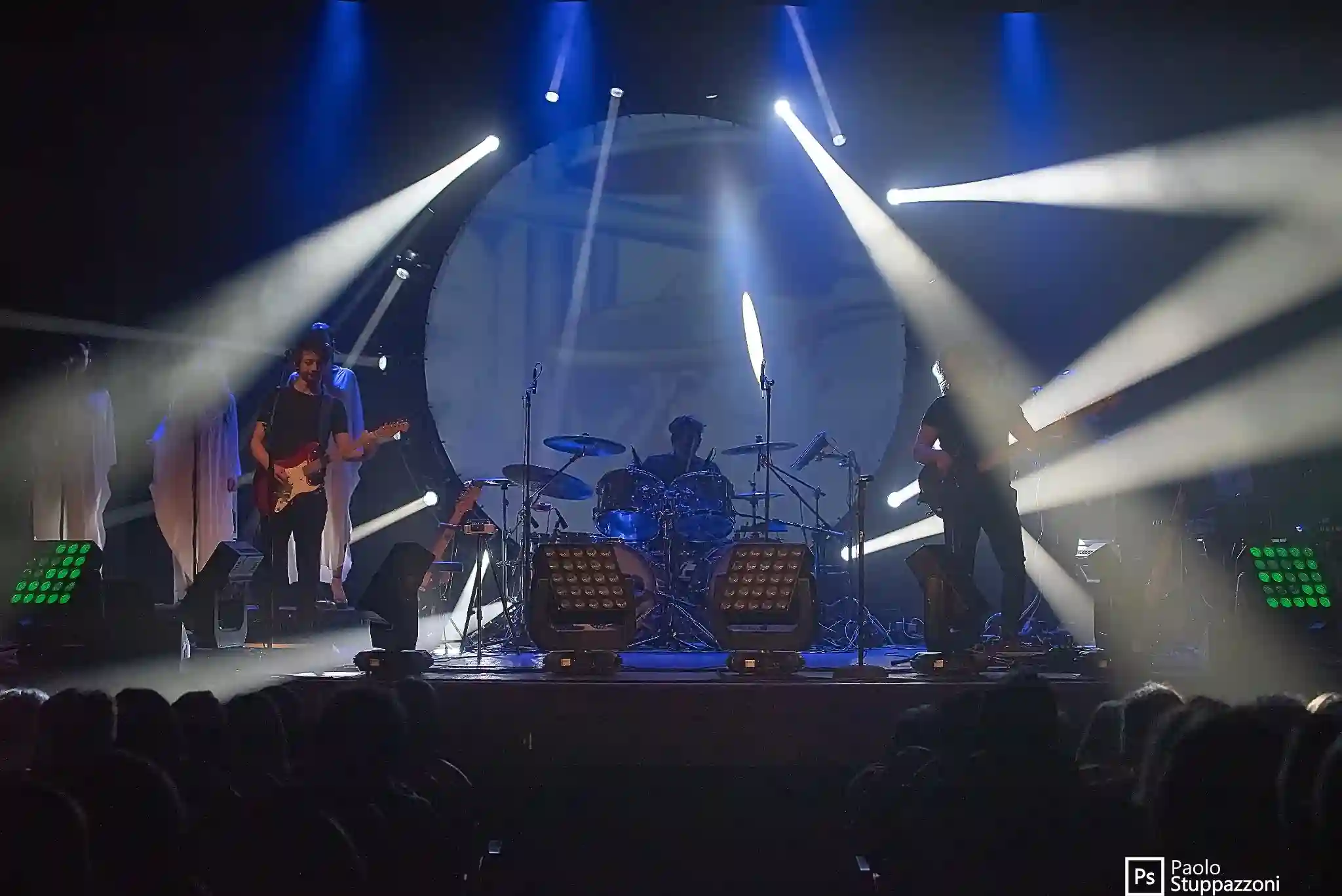 Lights and projections in the Pink Floyd Immersion show